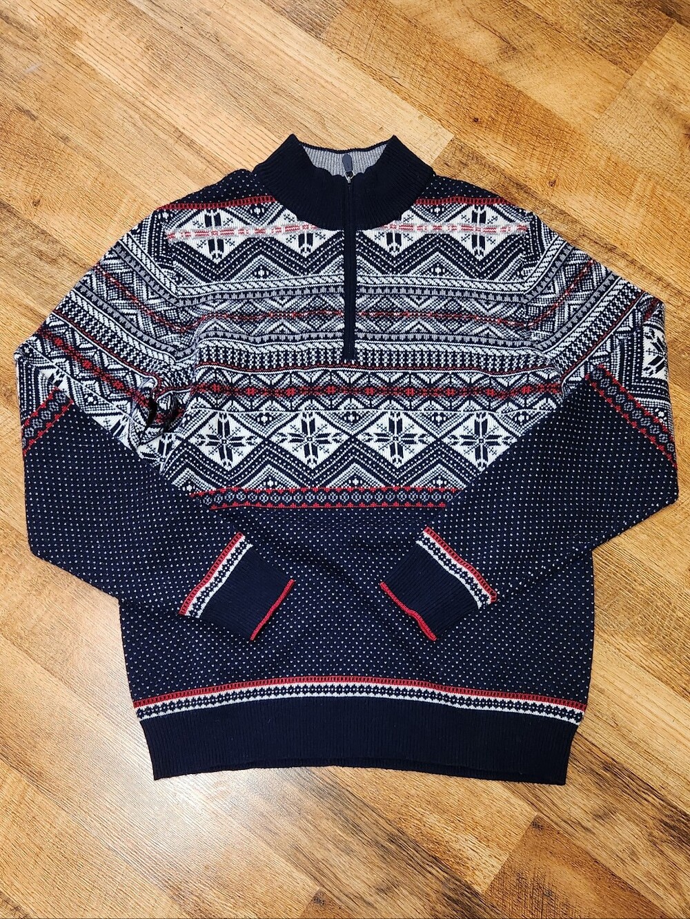 Vineyard Vines Navy Fair Isle Qtr-Zip Sweater with White & Red Accents, Size M
